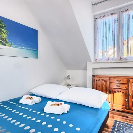 Apartament Lana- Enjoy Old Town And Promenade شقة *