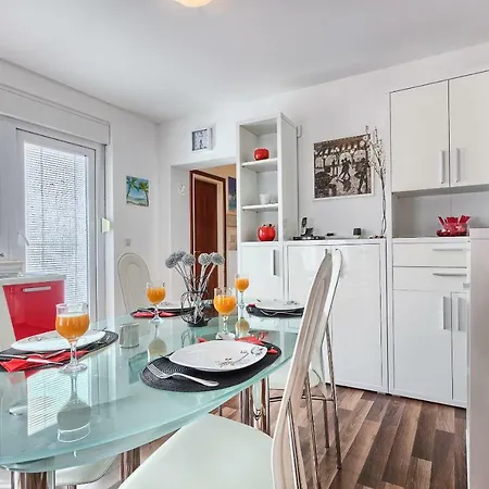 Apartament Lana- Enjoy Old Town And Promenade
